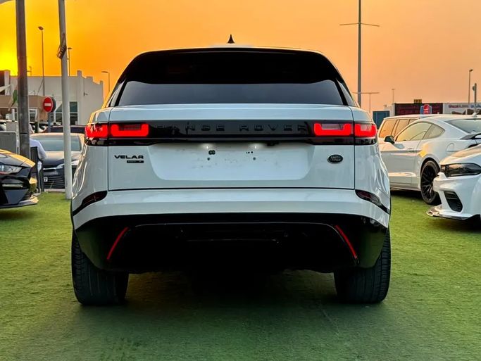 Подержанный Land Rover Range Rover Velar P250 I, 2.0 л, 2020 в ОАЭ, Шарджа от Rebou Alfakhama Белый цвет. Американская | AUTO.AE | Объявление #295806 — фото 7 из 15