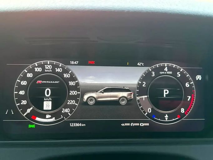 Подержанный Land Rover Range Rover Velar P250 I, 2.0 л, 2020 в ОАЭ, Шарджа от Rebou Alfakhama Белый цвет. Американская | AUTO.AE | Объявление #295806 — фото 9 из 15