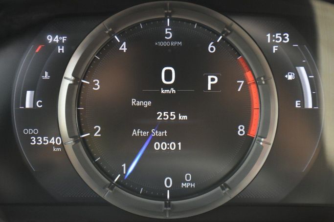 Подержанный Lexus ES 250 VII Рестайлинг, 2.5 л, 2021 в Шардже от Alfaris Used Cars Белый цвет.  | AUTO.AE