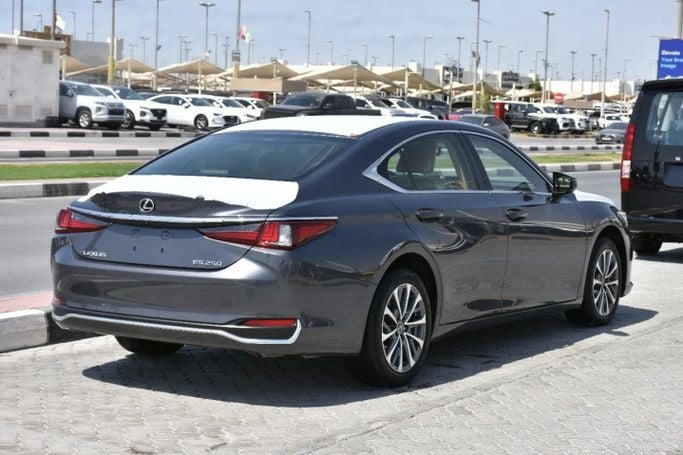 New Lexus ES 250 VII Facelift, 2.5 l, 2023 in Sharjah by Alfaris Used Cars, Blue color. GCC Specs | AUTO.AE