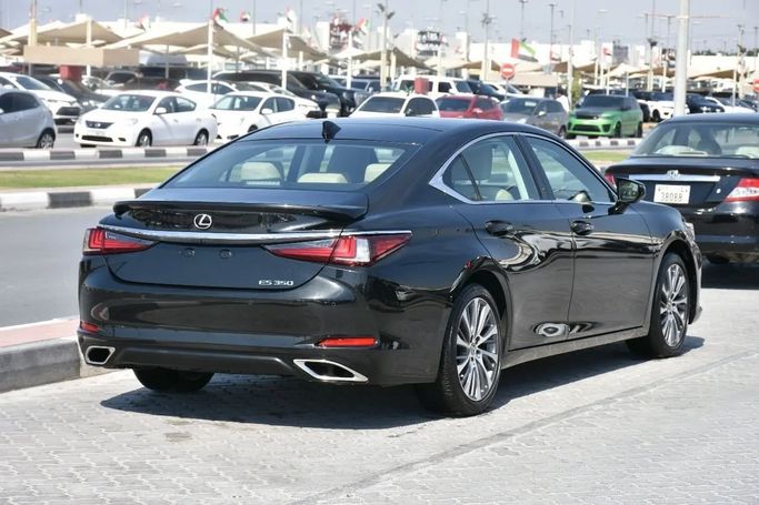 Used Lexus ES 350 VII Facelift, 3.5 l, 2021 in Sharjah by Alfaris Used Cars, Black color. Other | AUTO.AE