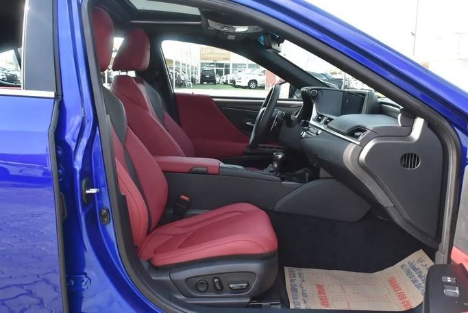 Подержанный Lexus ES 350 VII Рестайлинг, 3.5 л, 2021 в Шардже от Alfaris Used Cars Синий цвет. Other | AUTO.AE