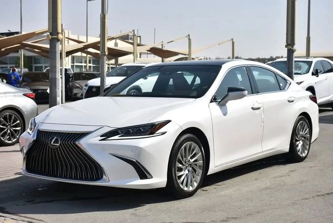 Новый Lexus ES 350 VII Рестайлинг, 3.5 л, 2021 в Шардже от Alfaris Used Cars Белый цвет. Other | AUTO.AE