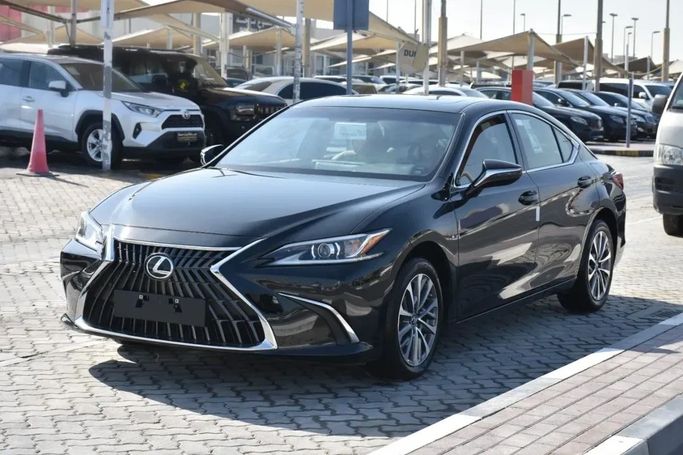 New Lexus ES 250 VII Facelift, 2.5 l, 2024 in Sharjah by Alfaris Used Cars, Black color. GCC Specs | AUTO.AE