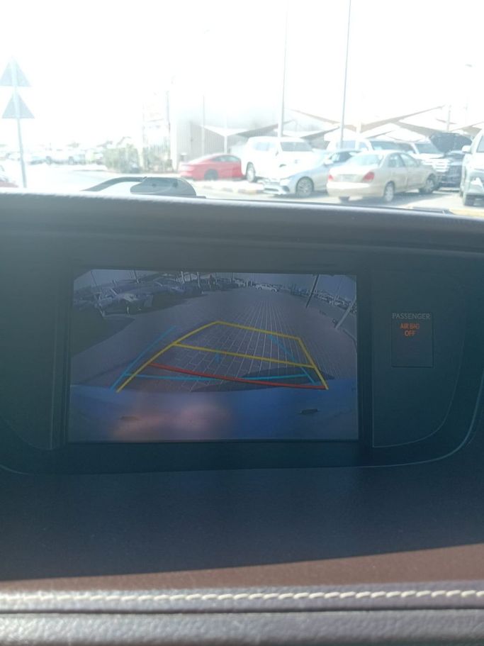 Used Lexus ES 350 VI Facelift, 3.5 l, 2016 in Sharjah by Mohammad Al Hamadani Used Cars, White color. American Specs | AUTO.AE