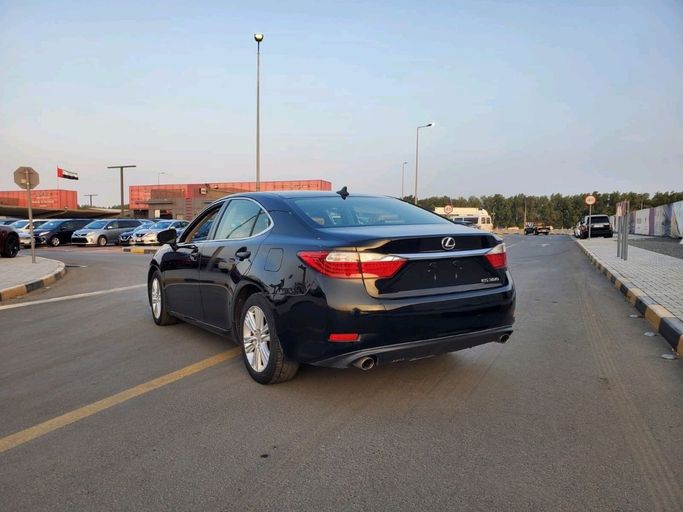 Used Lexus ES 350 VI, 3.5 l, 2014 in Sharjah by Golden Deal Cars, Black color. American Specs | AUTO.AE