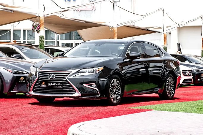 مستعملة Lexus ES 350 فيس ليفت السادس, 3.5 l, 2017 في في الإمارات, الشارقة من KHALED AL FARES 211، اللون أسود. مواصفات الخليج | AUTO.AE | إعلان #280886