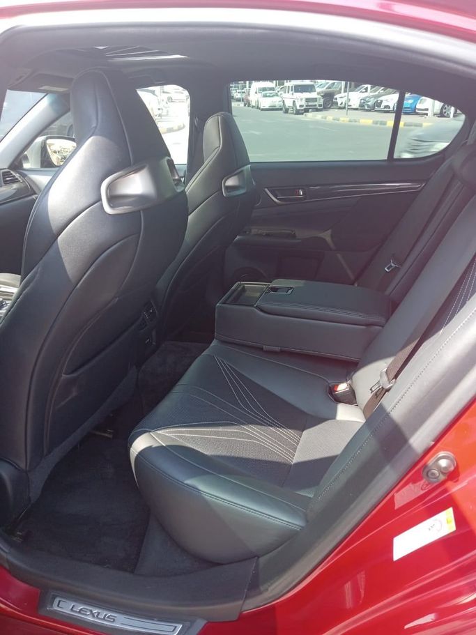 Подержанный Lexus GS F, 5.0 л, 2016 в Шардже от Mohammad Al Hamadani Used Cars Красный цвет. Other | AUTO.AE