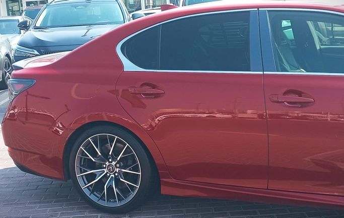 Подержанный Lexus GS F, 5.0 л, 2016 в Шардже от Mohammad Al Hamadani Used Cars Красный цвет. Other | AUTO.AE