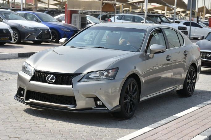 Подержанный Lexus GS 350 IV, 3.5 л, 2015 в Шардже от Alfaris Used Cars Серебристый цвет. Other | AUTO.AE