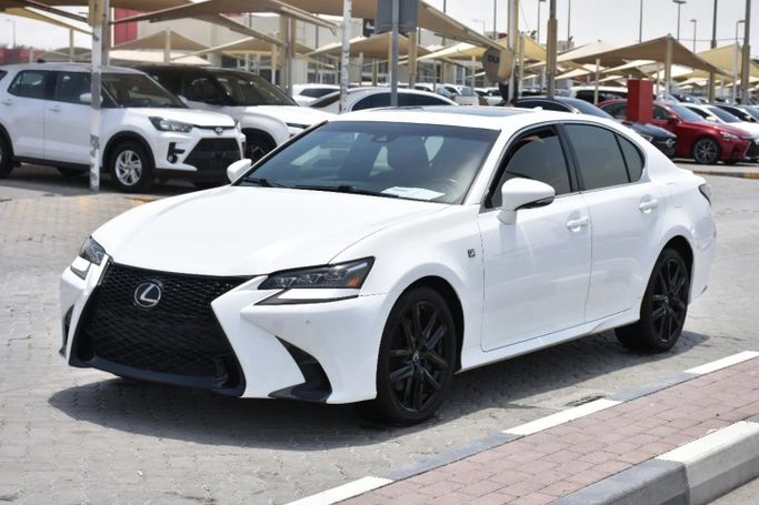 Подержанный Lexus GS 350 IV Рестайлинг, 3.5 л, 2017 в Шардже от Alfaris Used Cars Белый цвет. Other | AUTO.AE
