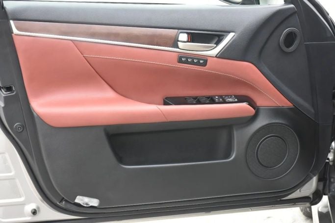 Подержанный Lexus GS 350 IV, 3.5 л, 2015 в Шардже от Alfaris Used Cars Серебристый цвет. Other | AUTO.AE