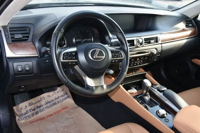 Подержанный Lexus GS 350 IV Рестайлинг, 3.5 л, 2018 в Шардже от Alfaris Used Cars Черный цвет. Other | AUTO.AE