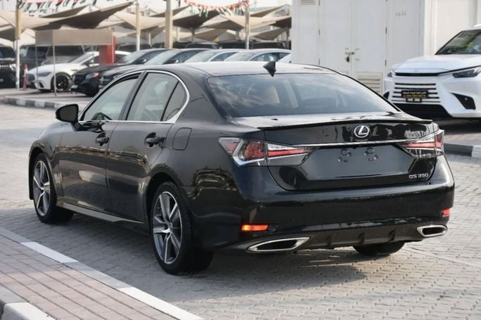 Подержанный Lexus GS 350 IV Рестайлинг, 3.5 л, 2018 в Шардже от Alfaris Used Cars Черный цвет. Other | AUTO.AE