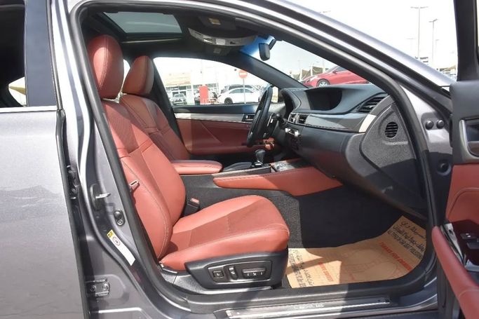 Подержанный Lexus GS 350 IV, 3.5 л, 2015 в Шардже от Alfaris Used Cars Серый цвет. Other | AUTO.AE