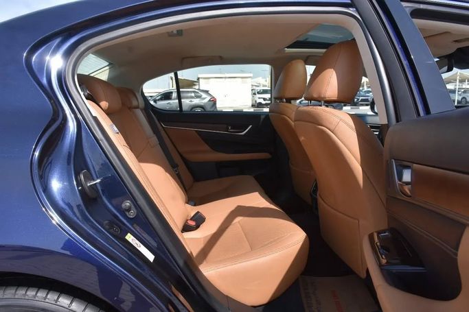 Подержанный Lexus GS 350 IV Рестайлинг, 3.5 л, 2017 в Шардже от Alfaris Used Cars Синий цвет. Other | AUTO.AE