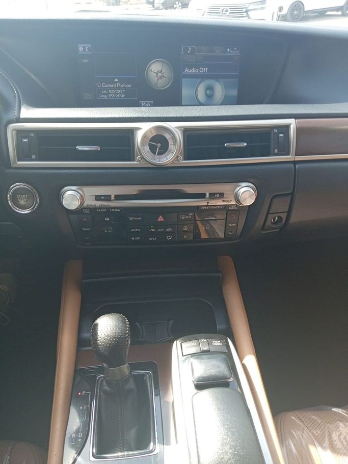 Подержанный Lexus GS 350 IV, 3.5 л, 2014 в Шардже от Mohammad Al Hamadani Used Cars Черный цвет. Other | AUTO.AE