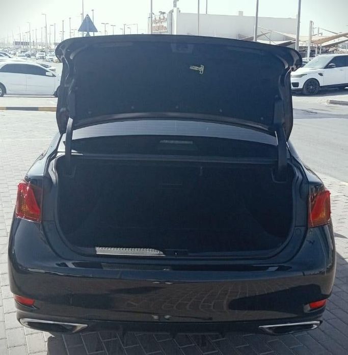 Подержанный Lexus GS 350 IV, 3.5 л, 2014 в Шардже от Mohammad Al Hamadani Used Cars Черный цвет. Other | AUTO.AE