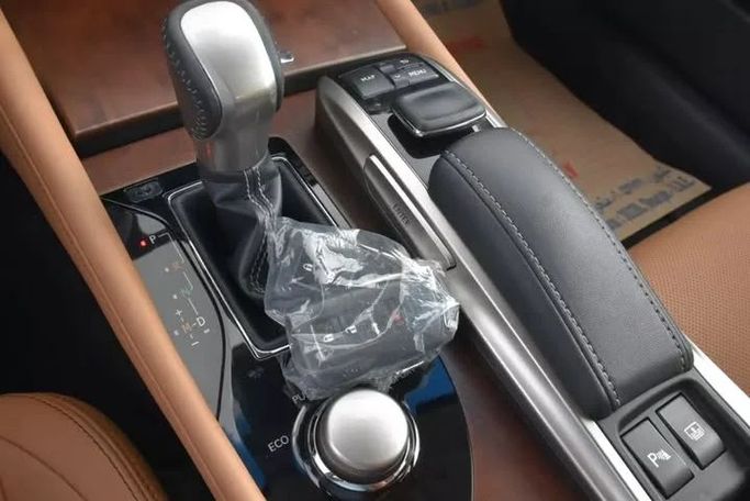 Used Lexus GS 350 IV Facelift, 3.5 l, 2018 in Sharjah by Alfaris Used Cars, Silver color. Other | AUTO.AE