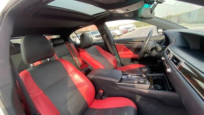 Подержанный Lexus GS 350 IV, 3.5 л, 2015 в Шардже от Halla Cars Белый цвет. Японская | AUTO.AE