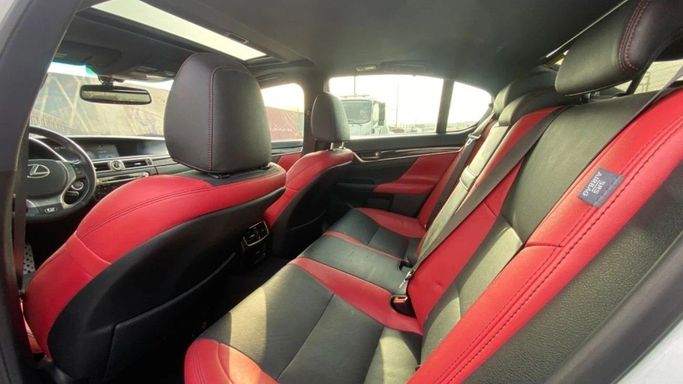 Подержанный Lexus GS 350 IV, 3.5 л, 2015 в Шардже от Halla Cars Белый цвет. Японская | AUTO.AE