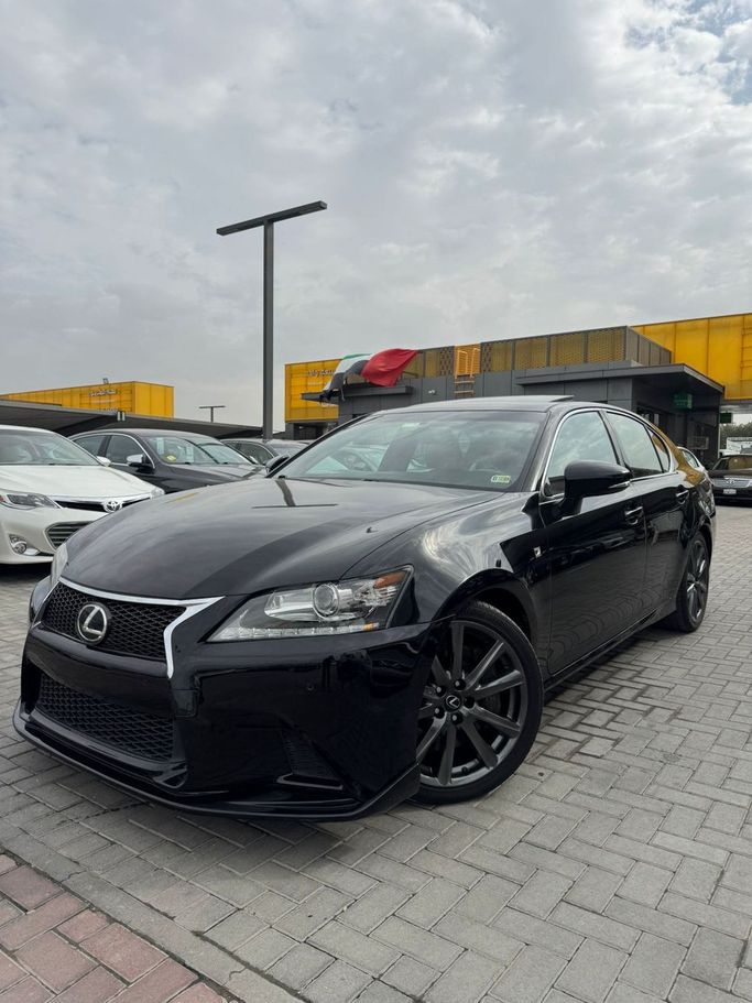 Подержанный Lexus GS 350 IV Рестайлинг, 3.5 л, 2015 в Шардже от Al Tasamuh Used Cars Черный цвет. Американская | AUTO.AE