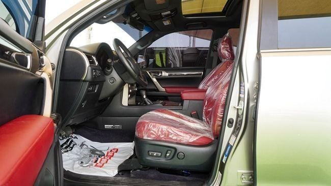 Подержанный Lexus GX 460 II Рестайлинг 2, 4.6 л, 2021 в Шардже от Abo Saif Золотистый цвет. GCC | AUTO.AE