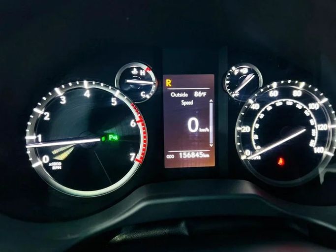 Подержанный Lexus GX 460 II Рестайлинг 2, 4.6 л, 2021 в Шардже от Karkuk Used Cars Черный цвет. Американская | AUTO.AE