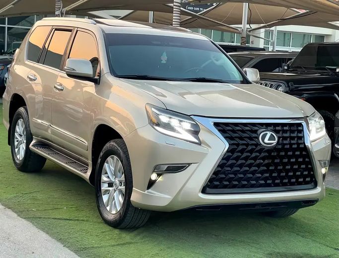 مستعملة Lexus GX 460 فيس ليفت الثاني, 4.6 l, 2016 في في الشارقة من Walid Kahat، اللون ذهبي. المواصفات الأمريكية | AUTO.AE | إعلان #273043