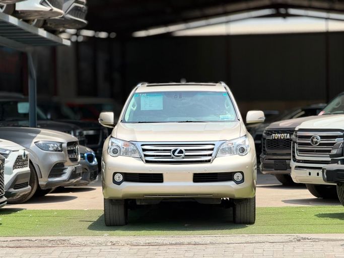 مستعملة Lexus GX 460 ثانياً, 4.6 l, 2011 في في الإمارات, الشارقة من Luluat Al Khan Used Auto spare Parts، اللون ذهبي. المواصفات الأمريكية | AUTO.AE | إعلان #276316