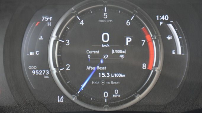 Подержанный Lexus IS 350 III Рестайлинг 2, 3.5 л, 2021 в Шардже от Alfaris Used Cars Белый цвет.  | AUTO.AE