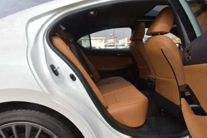 Used Lexus IS 300 III Facelift 2, 3.5 l, 2022 in Sharjah by Alfaris Used Cars, White color. Other | AUTO.AE