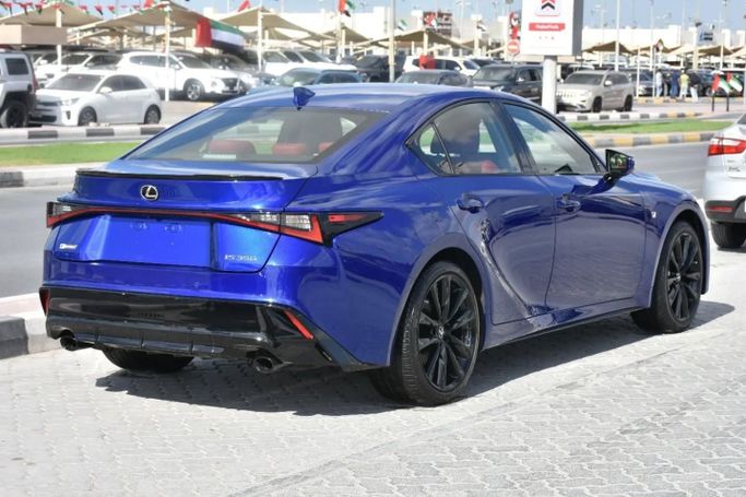 Подержанный Lexus IS 350 III Рестайлинг 2, 3.5 л, 2022 в Шардже от Alfaris Used Cars Синий цвет. Other | AUTO.AE