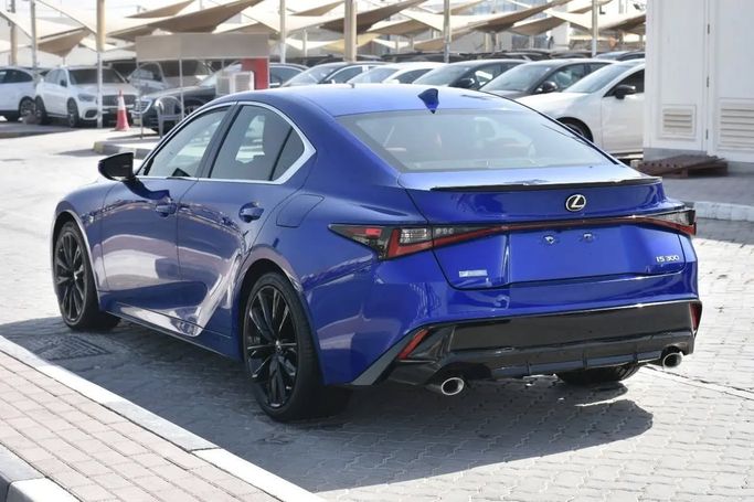 Подержанный Lexus IS 300 III Рестайлинг 2, 3.5 л, 2021 в Шардже от Alfaris Used Cars Синий цвет. Other | AUTO.AE