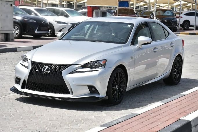 Подержанный Lexus IS 250 III, 2.5 л, 2015 в Шардже от Alfaris Used Cars Серебристый цвет. Other | AUTO.AE