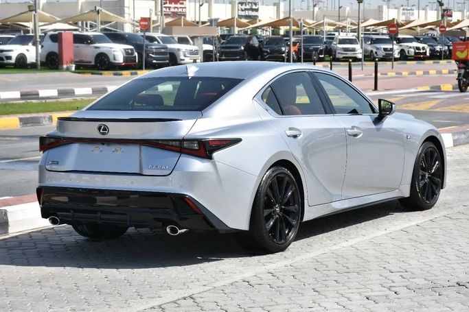 Подержанный Lexus IS 350 III Рестайлинг 2, 3.5 л, 2022 в Шардже от Alfaris Used Cars Серебристый цвет. Other | AUTO.AE