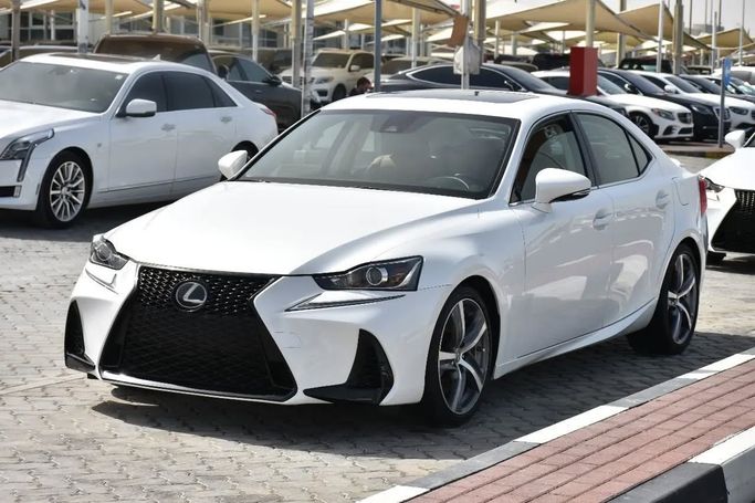 Подержанный Lexus IS 300 III Рестайлинг, 3.5 л, 2017 в Шардже от Alfaris Used Cars Белый цвет. Other | AUTO.AE