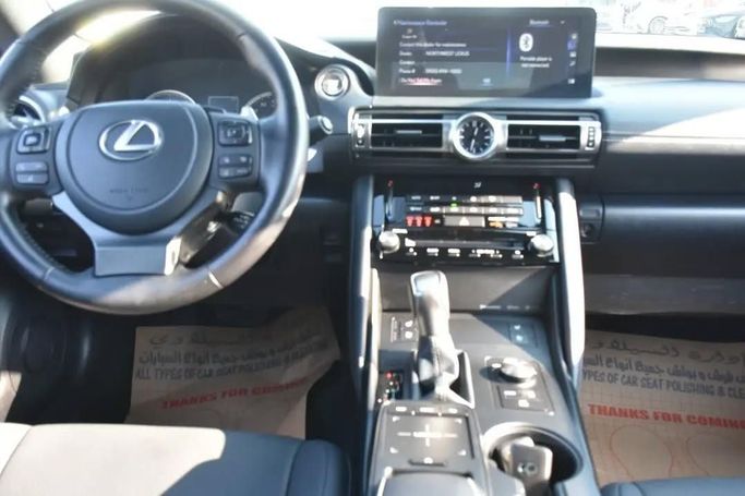 Подержанный Lexus IS 300 III Рестайлинг 2, 3.5 л, 2022 в Шардже от Alfaris Used Cars Белый цвет. Other | AUTO.AE