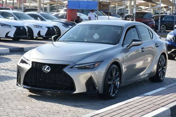 Подержанный Lexus IS 350 III Рестайлинг 2, 3.5 л, 2023 в Шардже от Alfaris Used Cars Серебристый цвет. Other | AUTO.AE