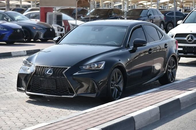 Подержанный Lexus IS 300 III Рестайлинг, 3.5 л, 2019 в Шардже от Alfaris Used Cars Черный цвет. Other | AUTO.AE