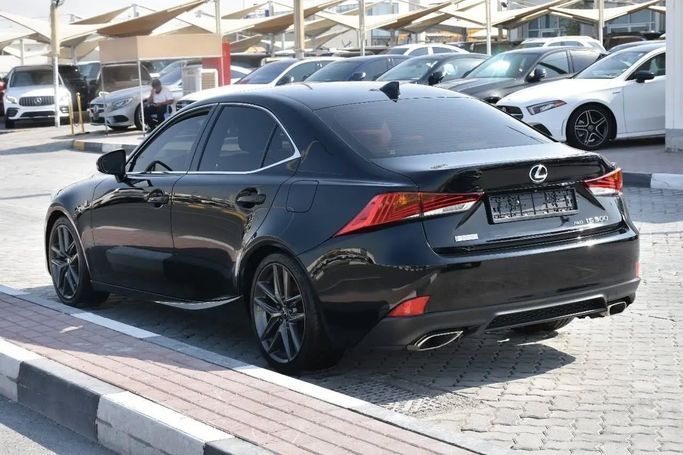 Подержанный Lexus IS 300 III Рестайлинг, 3.5 л, 2019 в Шардже от Alfaris Used Cars Черный цвет. Other | AUTO.AE