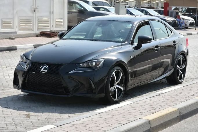 Подержанный Lexus IS 350 III Рестайлинг, 3.5 л, 2017 в Шардже от Alfaris Used Cars Черный цвет. Other | AUTO.AE