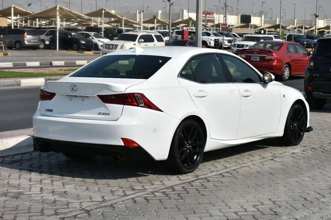 Подержанный Lexus IS 350 III, 3.5 л, 2016 в Шардже от Alfaris Used Cars Белый цвет. Other | AUTO.AE