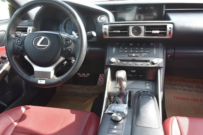 Подержанный Lexus IS 250 III, 2.5 л, 2015 в Шардже от Alfaris Used Cars Черный цвет. Other | AUTO.AE