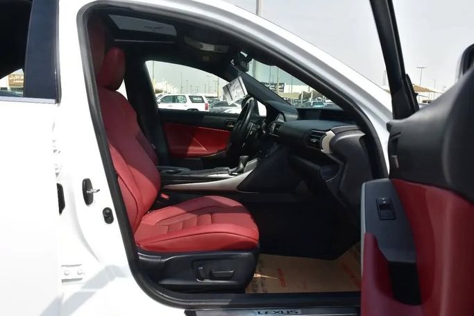 Used Lexus IS 300 III Facelift, 3.5 l, 2019 in Sharjah by Alfaris Used Cars, White color. Other | AUTO.AE