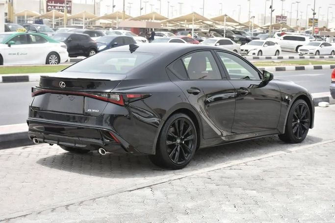 Подержанный Lexus IS 350 III Рестайлинг 2, 3.5 л, 2022 в Шардже от Alfaris Used Cars Серый цвет. Other | AUTO.AE
