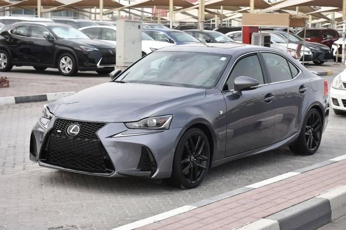 Подержанный Lexus IS 300 III Рестайлинг, 3.5 л, 2018 в Шардже от Alfaris Used Cars Серый цвет. Other | AUTO.AE