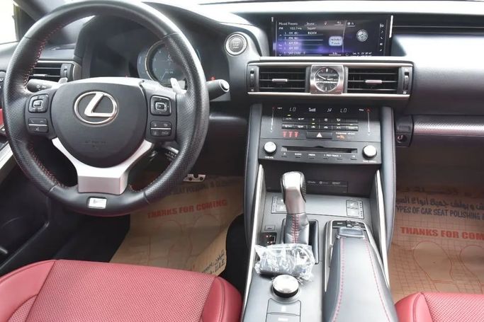 Подержанный Lexus IS 300 III Рестайлинг, 3.5 л, 2018 в Шардже от Alfaris Used Cars Серый цвет. Other | AUTO.AE