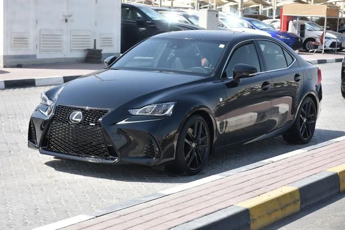 Подержанный Lexus IS 300 III Рестайлинг, 3.5 л, 2019 в Шардже от Alfaris Used Cars Черный цвет. Other | AUTO.AE
