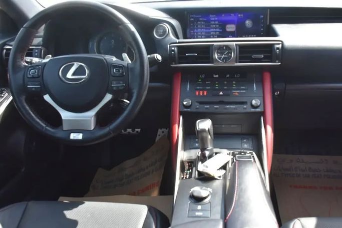 Подержанный Lexus IS 300 III Рестайлинг, 3.5 л, 2019 в Шардже от Alfaris Used Cars Черный цвет. Other | AUTO.AE